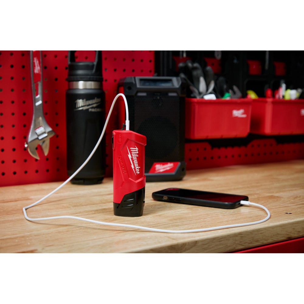 Milwaukee 48-59-1211 M12 12V TOP-OFF Compact Power Supply and Charger - Image 7