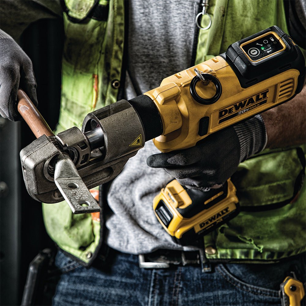 DeWALT Dce300M2 20V Died Cable Crimping Tool Kit - Image 3