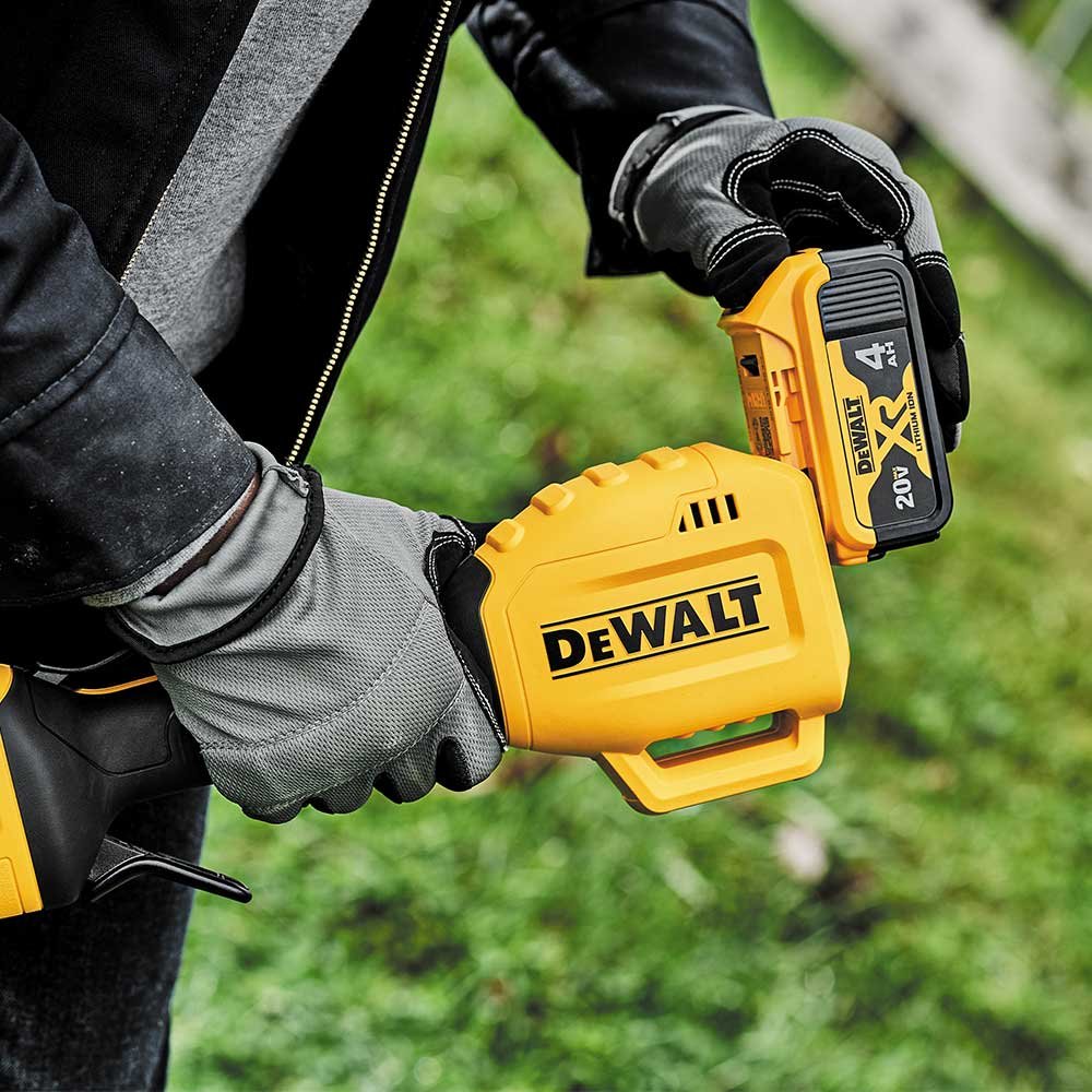 DeWALT DCKO975M1 20V Cordless String Trimmer/Blower Combo Kit - Image 10