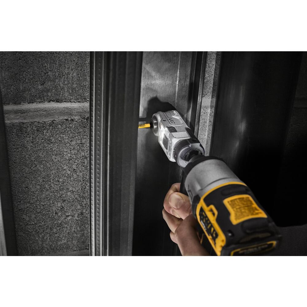 Dewalt DWALRAFT FLEXTORQ Lighted Right Angle Attachment - Image 8