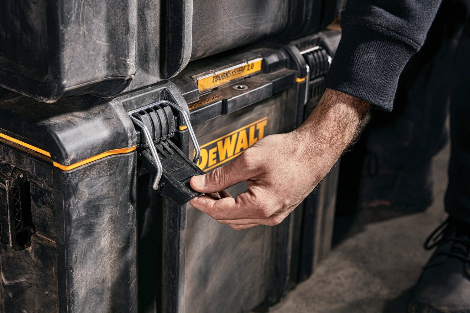 DeWALT DWST08450-KIT1 TOUGHSYSTEM 2.0 Rolling Toolbox w/ Dual-Port Charger - Image 11