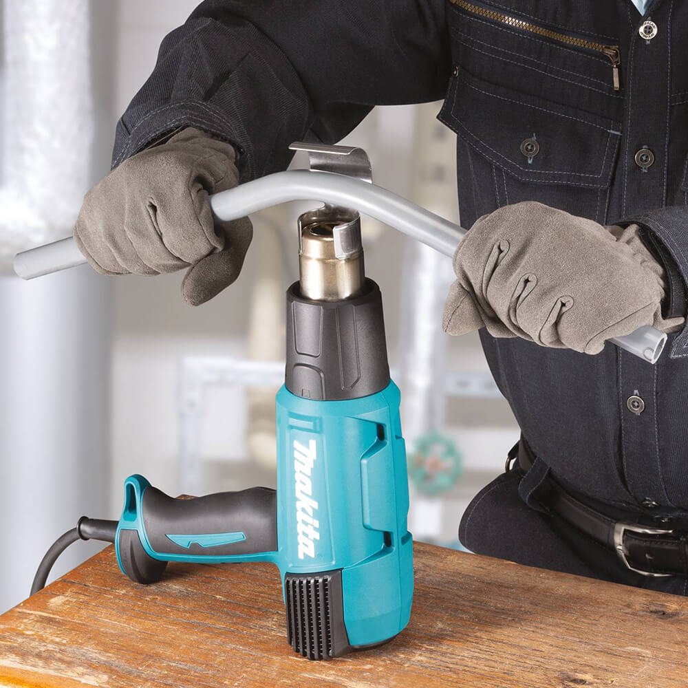 Makita HG6530VK 120 Volt LCD Digital Display Variable Temperature Heat Gun Kit - Image 2