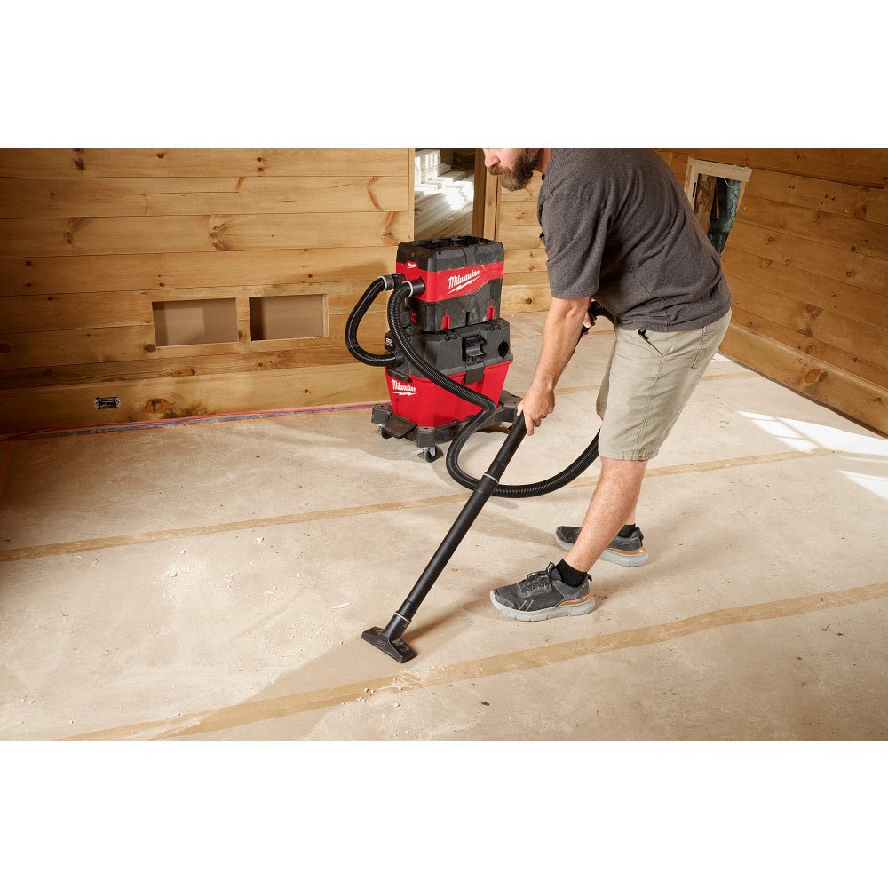 Milwaukee 0920-20DS M18 FUEL 9 Gallon Wet/Dry Vacuum w/ Debris Separator - Image 17