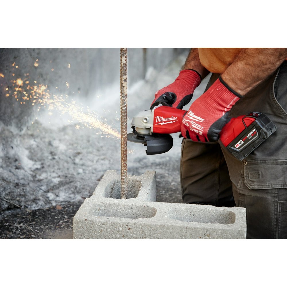 Milwaukee 2686-20SK M18 18V 4-1/2" / 5" Cordless Grinder w/ 5AH Battery/Charger - Image 2