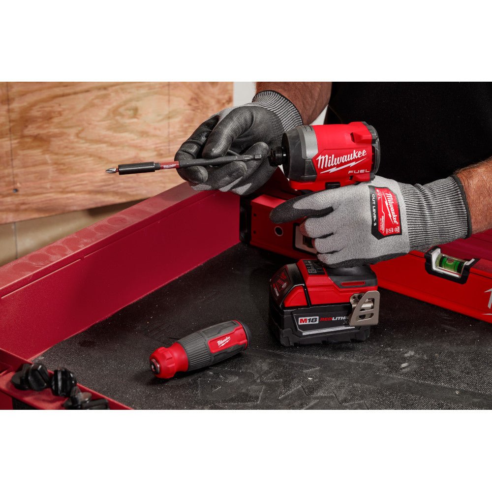 Milwaukee 48-22-2915 14-in-1 Multi-Bit Screwdriver W/ SHOCKWAVE Impact Duty Bits - Image 7