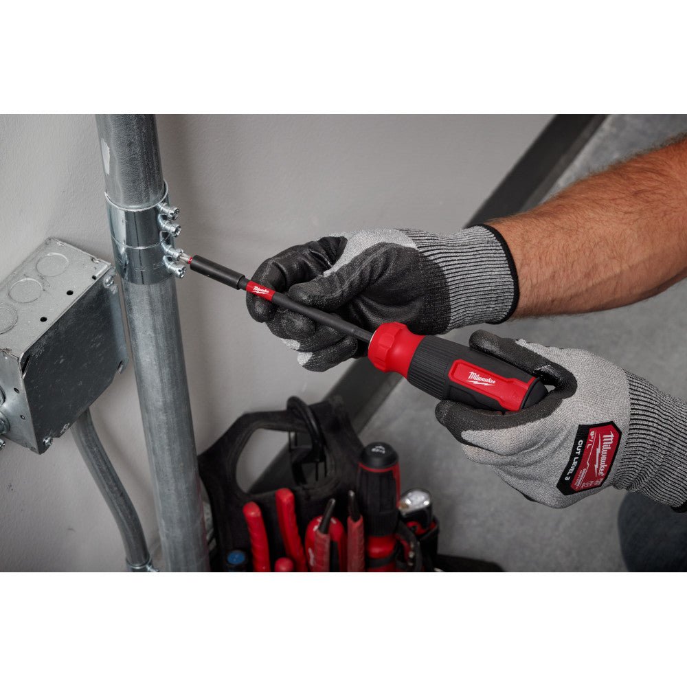 Milwaukee 48-22-2915 14-in-1 Multi-Bit Screwdriver W/ SHOCKWAVE Impact Duty Bits - Image 8