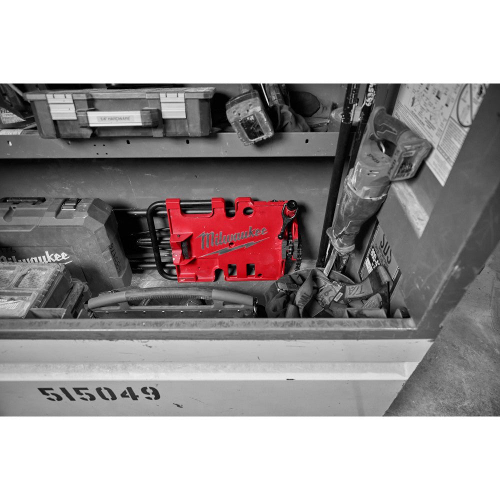 Milwaukee 48-22-8690 6" Portable Heavy Duty Leveling Tripod Chain Vise - Image 8