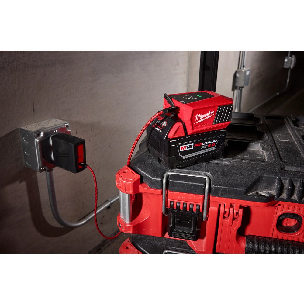 Milwaukee 48-59-2847 120W USB-C 2-Port Wall Adapter - Image 4