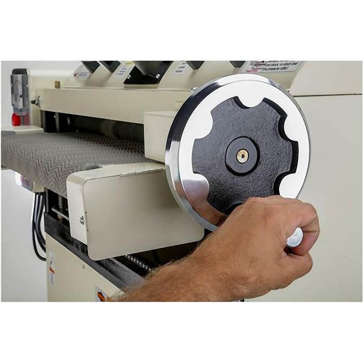 Shop Fox W1678 5 H.P. 26" Dual Drum Sander with Micro-Adjustable Rear Drum - Image 4