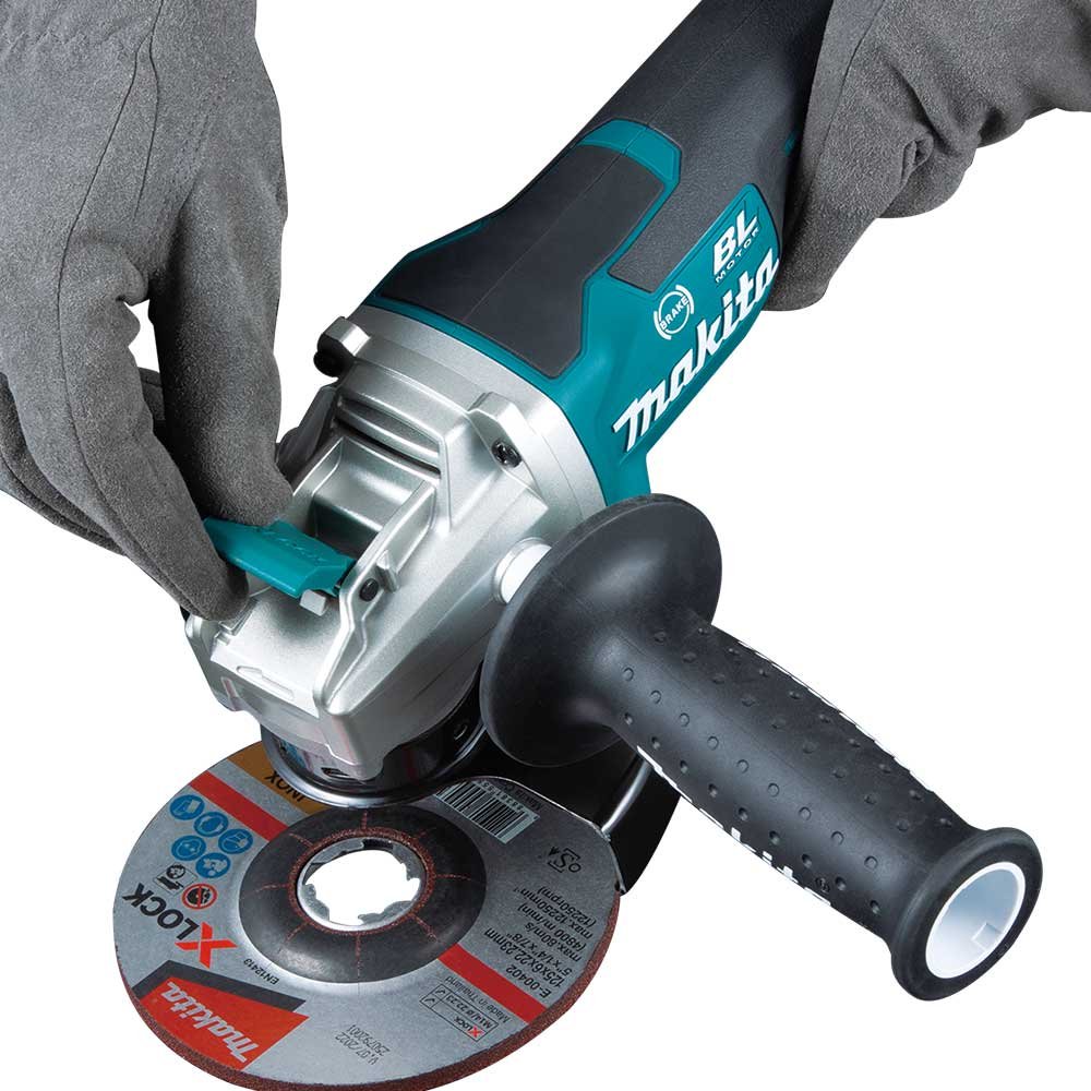 Makita XAG26Z 18V LXT 4-1/2” / 5" Paddle Switch X-LOCK Angle Grinder - Bare Tool - Image 7